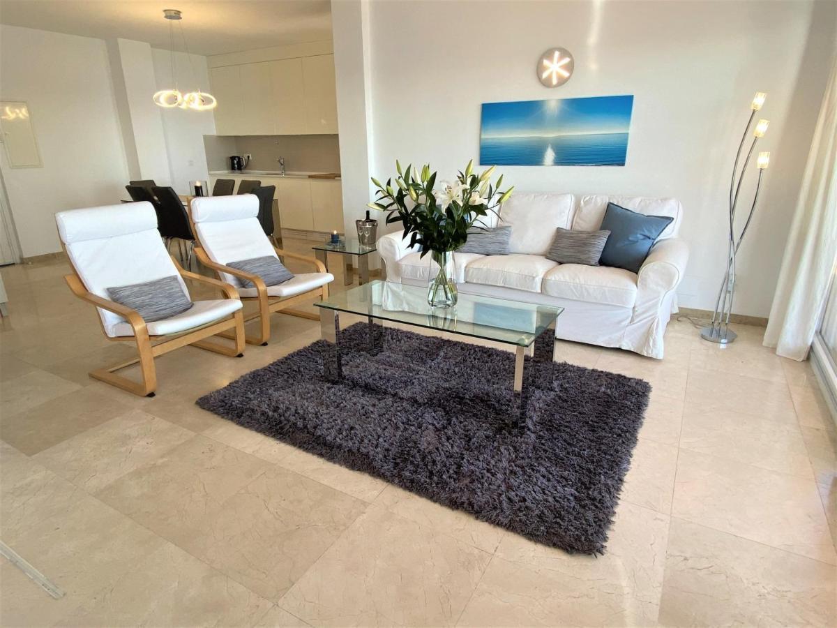 Los Reales 8B Estepona Exterior foto